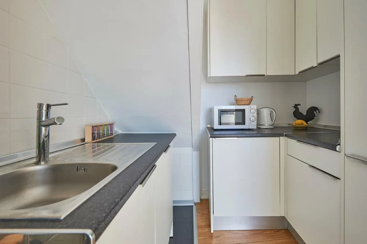 Charming Apartment Em Belem-Books And Canvas Lisboa